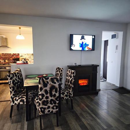 Apartamente De Inchiriat Lucky House บราชอฟ ภายนอก รูปภาพ