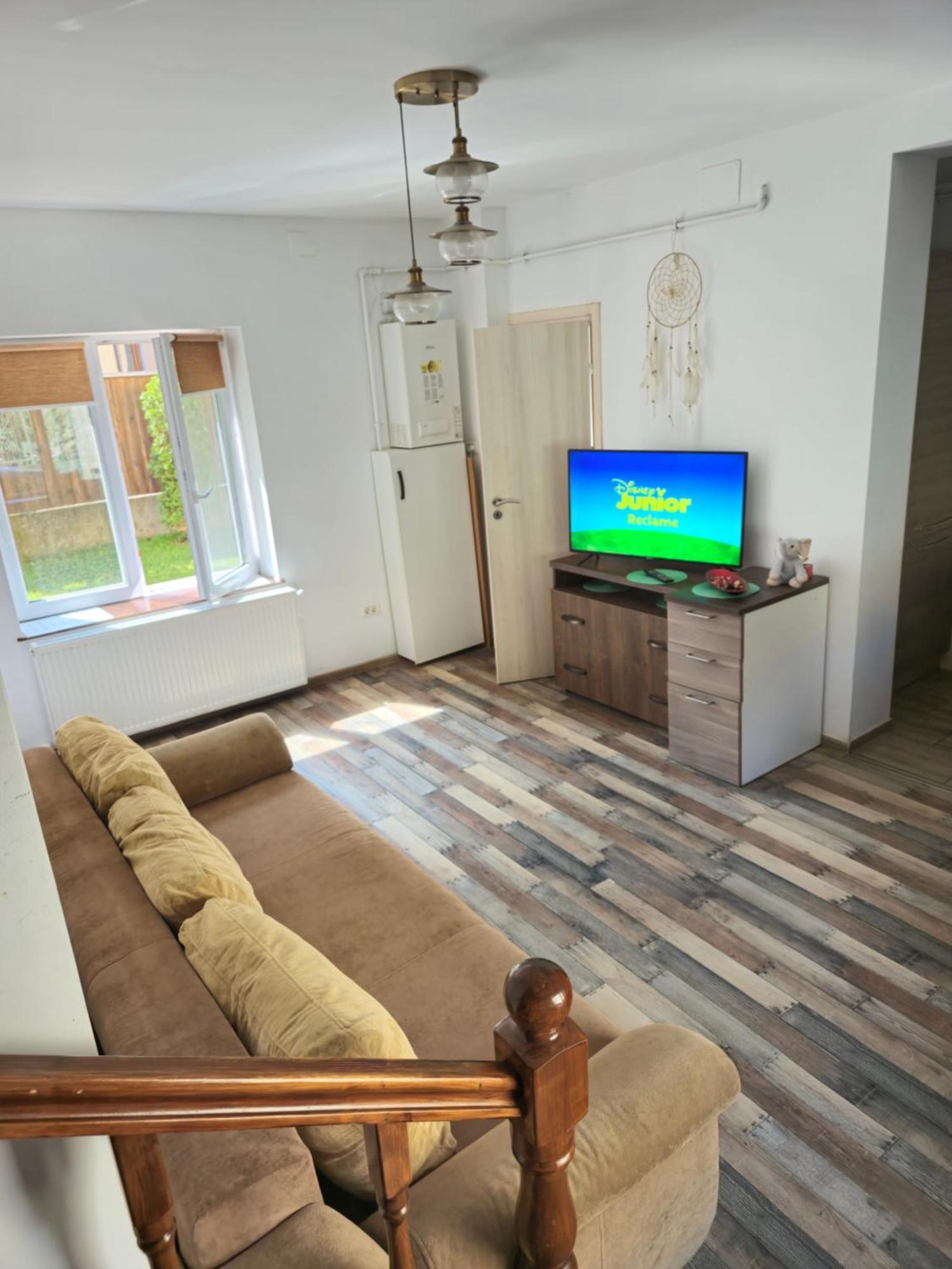 Apartamente De Inchiriat Lucky House บราชอฟ ภายนอก รูปภาพ