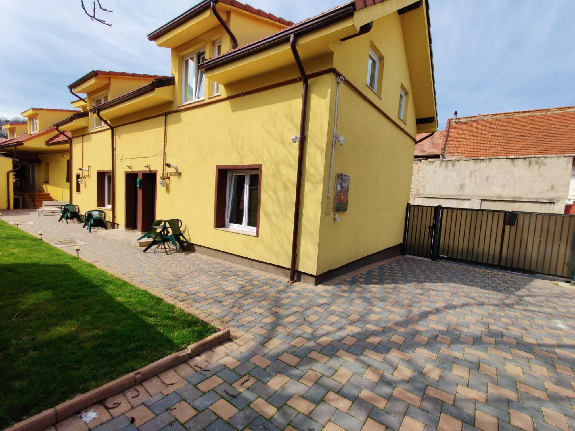 Apartamente De Inchiriat Lucky House บราชอฟ ภายนอก รูปภาพ