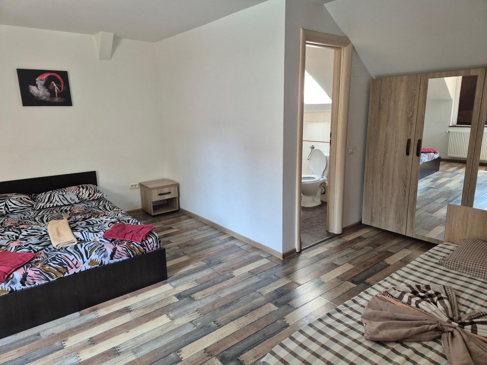 Apartamente De Inchiriat Lucky House บราชอฟ ภายนอก รูปภาพ